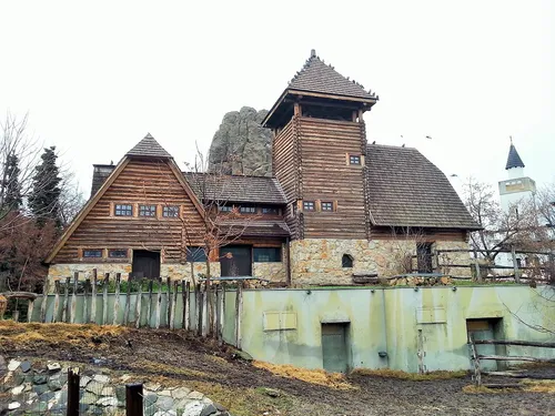 Bivalyház kifutó